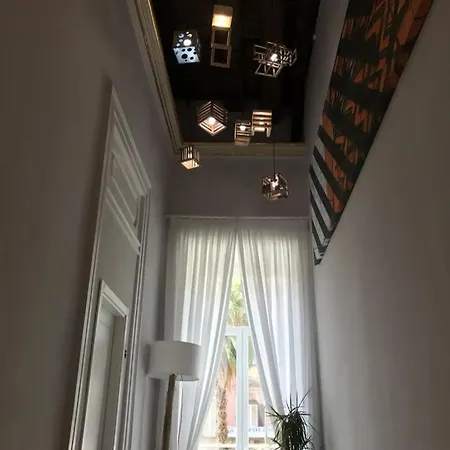 ベッド・アンド・ブレックファスト The Dante House By House In