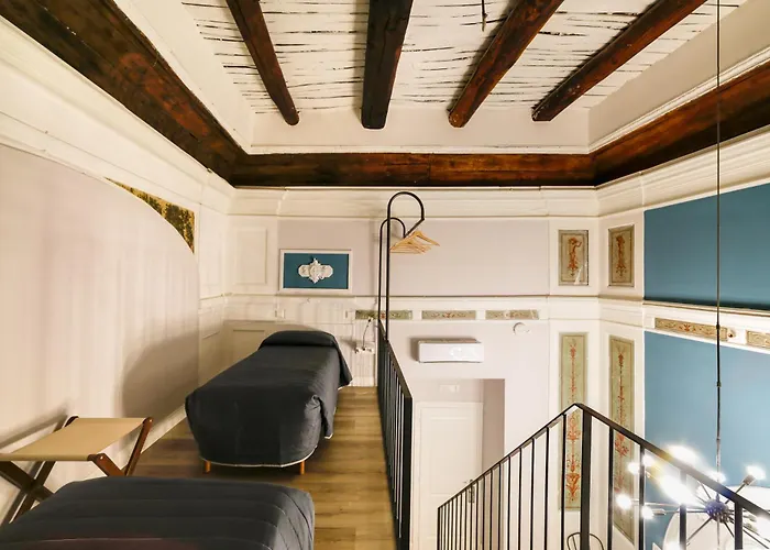 The Dante House By House In 4* Neapel