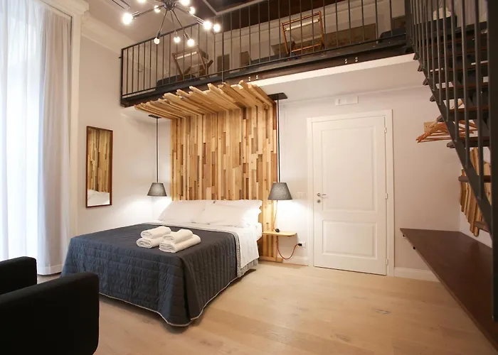 Bed & Breakfast The Dante House By House In Neapel