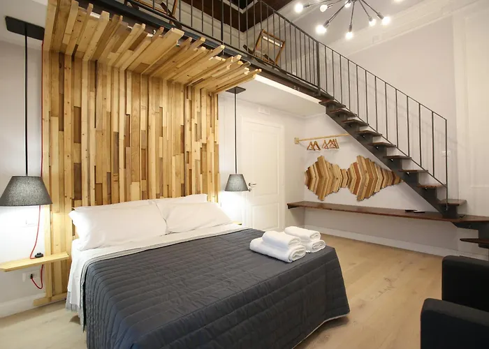 The Dante House By House In 4* Neapel